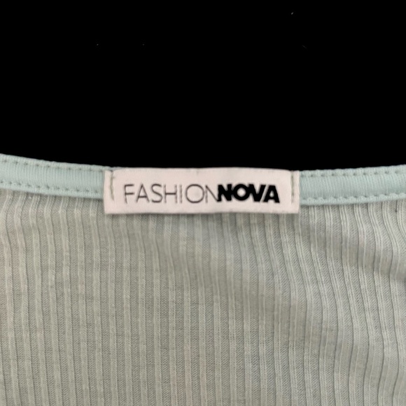 FASHION NOVA CUTE TOP - Picture 3 of 7